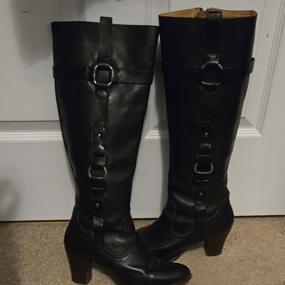 FRYE AND CO. Black Leather Heeled Boots